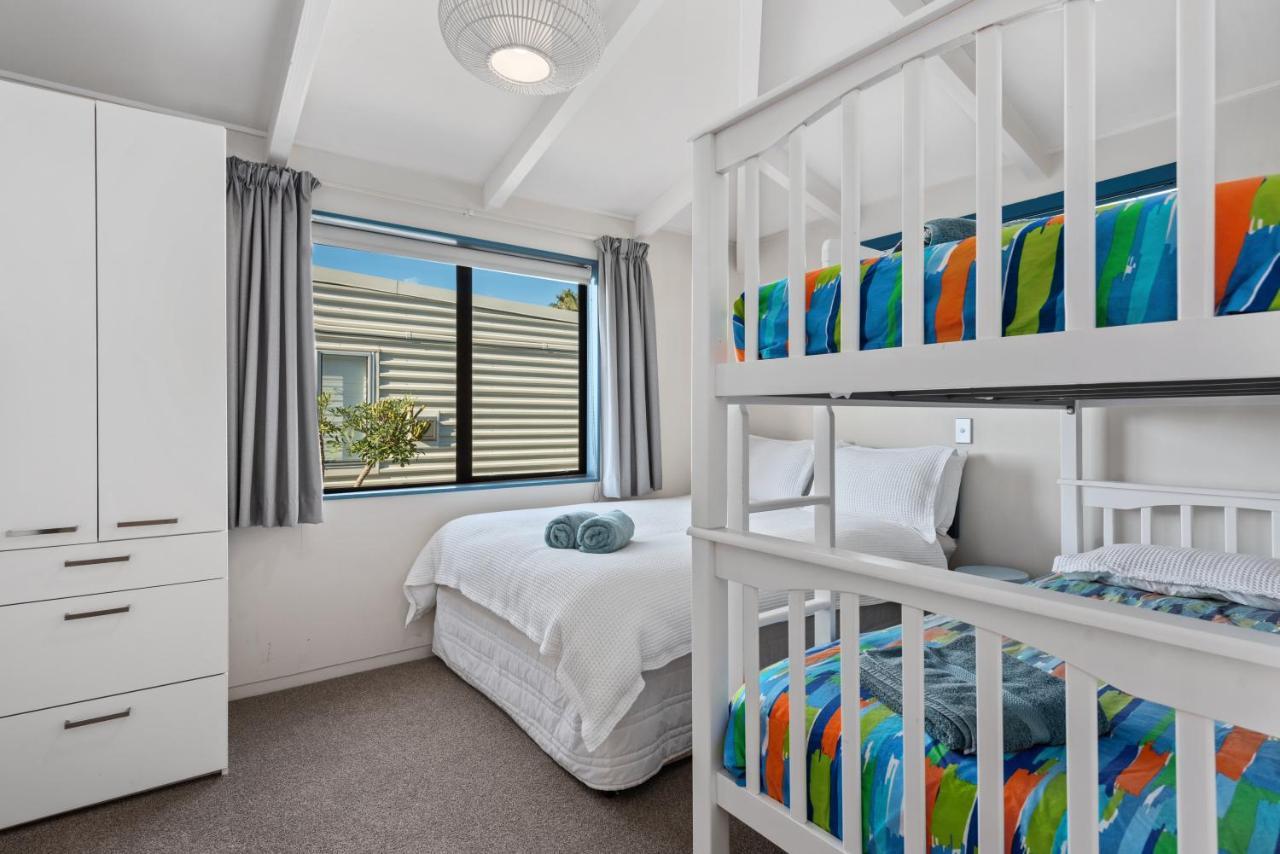 The Blue Beach House Mount Maunganui Eksteriør billede